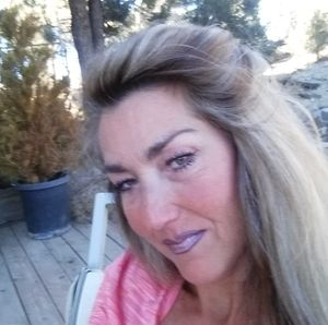 Meet your Posher, Dana